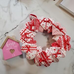 Valentine's Day Wreath & Home is Where the Heart Is figure